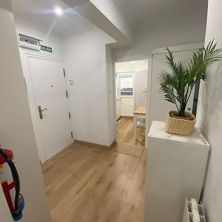 Pleno Centro, Cerca De Todo Con Wifi Gratis Y Ascensor * Santander